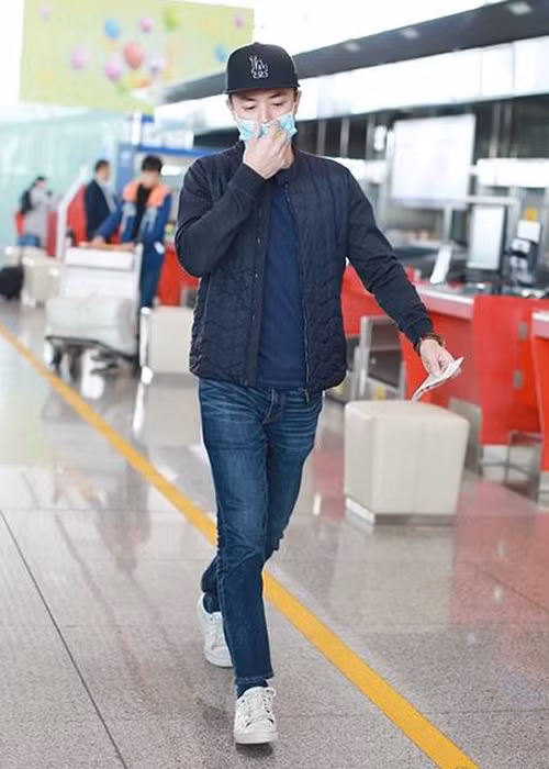 Tháng 10 vừa qua, Hoắc Kiến Hoa bất ngờ vướng tin đồn khiến bạn diễn Dương Tử có bầu và phải phá thai. Về phía Dương Tử, cô một mực phủ nhận còn Hoắc Kiến Hoa giữ im lặng. Ảnh: QQ