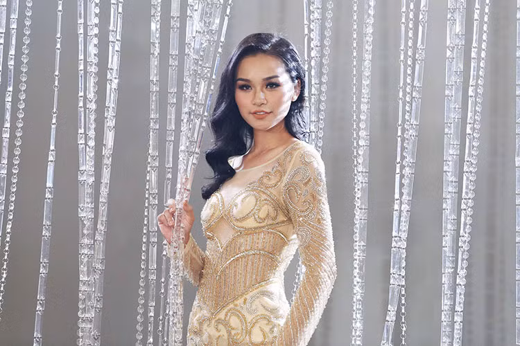 Lê Thu Trang là nhân tố gây chú ý đến từ khu vực miền Bắc tại cuộc thi Hoa hậu Hoàn vũ Việt Nam 2017. Cô sở hữu chiều cao ấn tượng, gương mặt khả ái cùng lối trình diễn chuyên nghiệp.