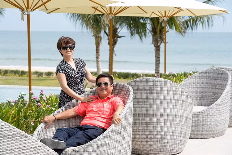 “Táo giao thông” Chí Trung bày tỏ rất nhớ bà xã Ngọc Huyền khi cô đi công tác trong nhiều ngày.