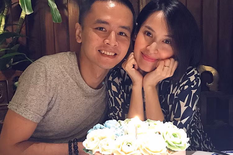 Diễn viên Văn Anh đón sinh nhật lần thứ 34 ấm áp bên bà xã Tú Vi.