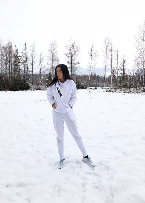 Khánh Phương cập nhật hình ảnh của cô tại cuộc thi Hoa hậu Siêu quốc gia 2017 diễn ra tại Ba Lan.