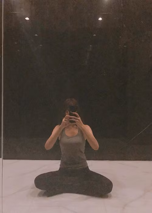 Hari Won than thở đói và đuối trong ngày thứ 2 tập thể dục là một trong những tin tức sao Việt trong ngày 1/11.