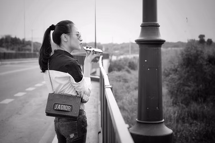 Đàm Thu Trang chia sẻ” “Where are you going? My sadness” (Tạm dịch: Bạn đang ở đâu? Nỗi buồn của tôi).