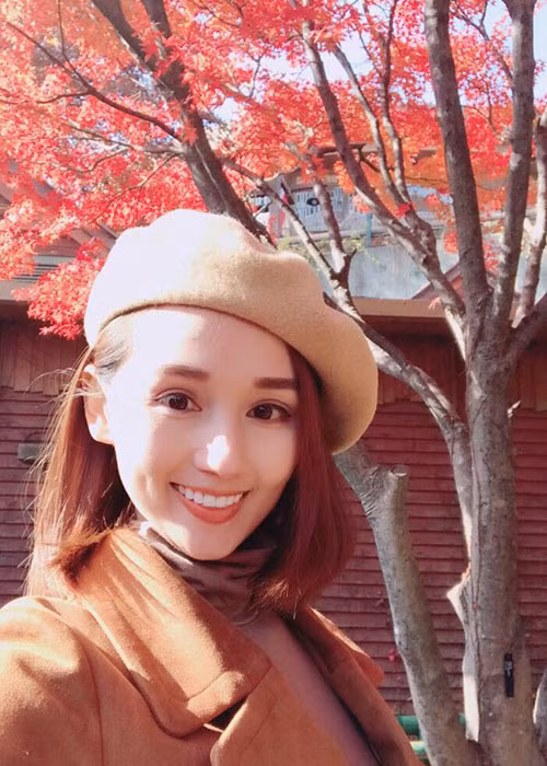 Lã Thanh Huyền đón tuổi 32 ở Hàn Quốc.