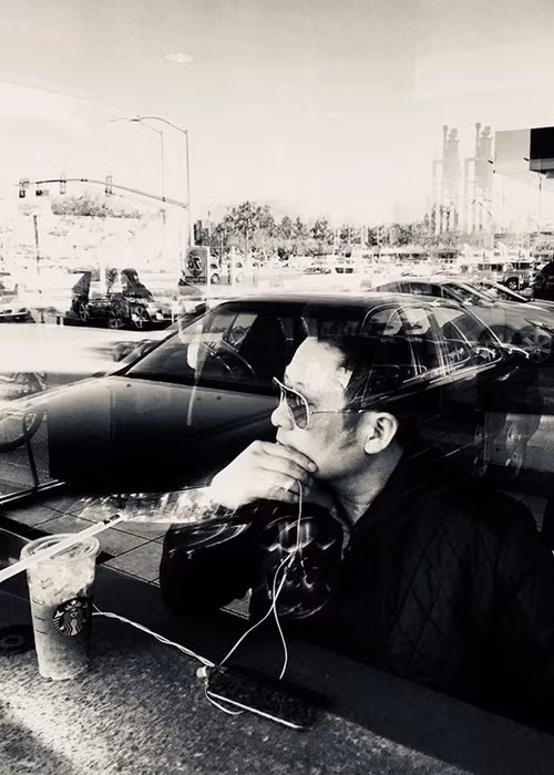 Bằng Kiều đăng tải dòng tâm sự: “Không có gì đẹp hoàn thiện, mà cũng không có gì xấu tận cùng. Có thể chỉ khác nhau ở góc nhìn thôi”.