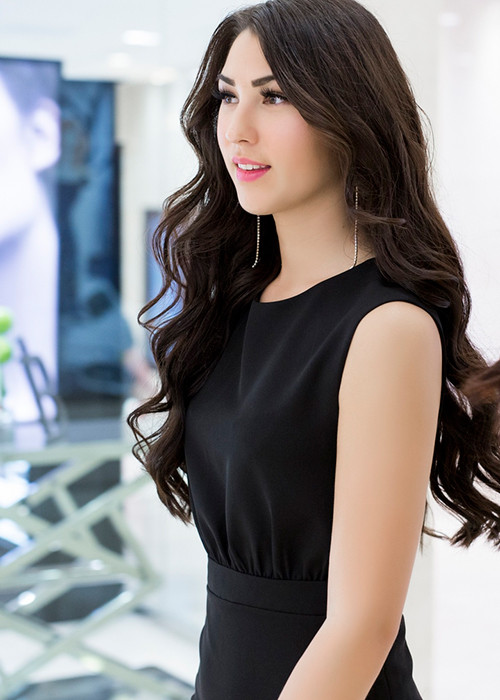 Gặp Hoa hậu Hoàn vũ Na Uy 2017 là một cơ hội tốt để Nguyễn Thị Loan có thể giao lưu và kết bạn trước chung kết Hoa hậu Hoàn vũ Thế giới 2017 sẽ diễn ra tại Mỹ vào ngày 26/11 sắp tới.