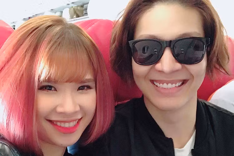 Hot Face sao Việt 24h: Thanh Duy Idol chia sẻ hình ảnh Khởi My - Kelvin Khánh đi hưởng tuần trăng mật ở Maldives.