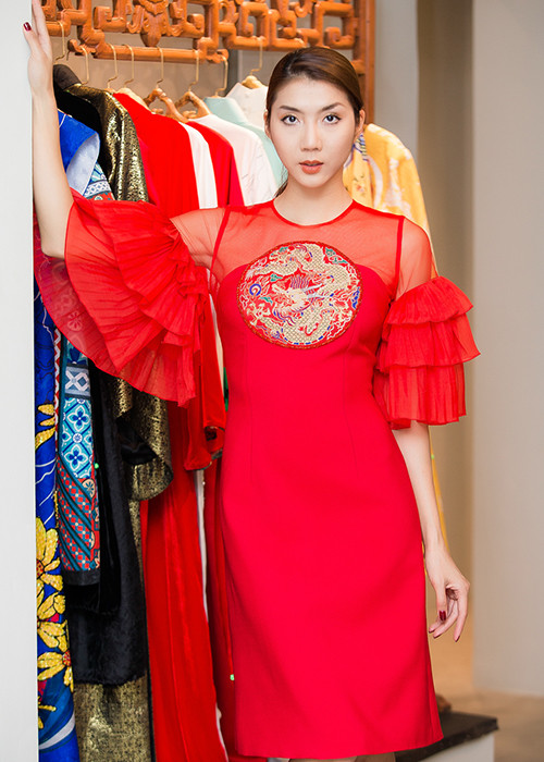 Tại Mỹ, nữ diễn viên phim “Mẹ chồng” thử sức kinh doanh. Dù công việc bận rộn nhưng cô vẫn đặt gia đình lên hàng đầu.