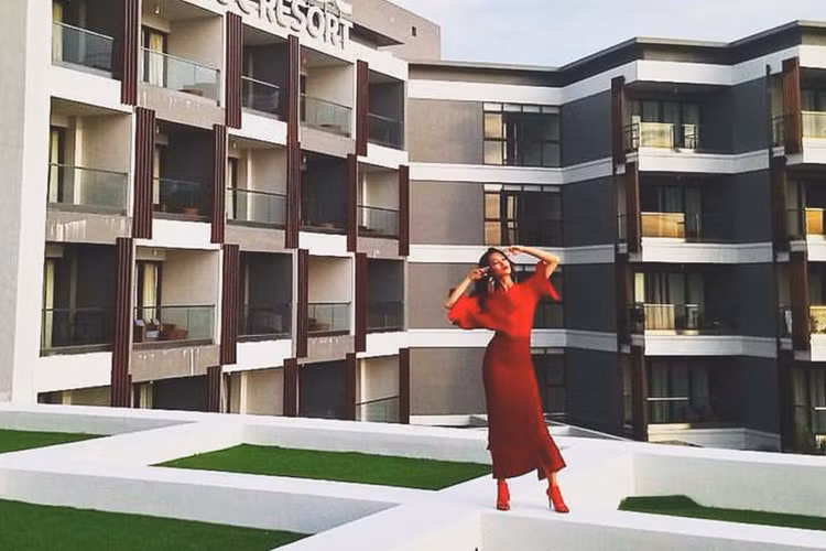 Hoa hậu Thùy Dung chia sẻ: “Càng muốn quên đi lại càng nhớ thêm” là một trong những tin tức sao Việt trong ngày 14/11.