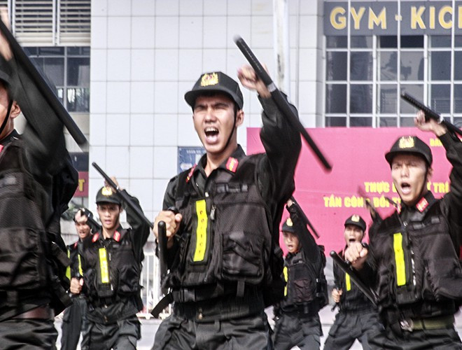 Để rèn luyện những kỹ năng này đến mức độ nhuần nhuyễn, đòi hỏi mỗi CBCS phải có thể lực tốt, đức tính kiên trì, bền bỉ vượt qua khó khăn thử thách.