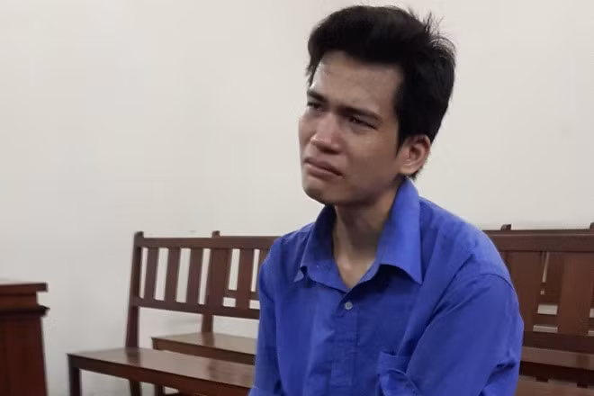 Danh ban nga guc roi tuoi dau hoa dot xac o Sai Gon