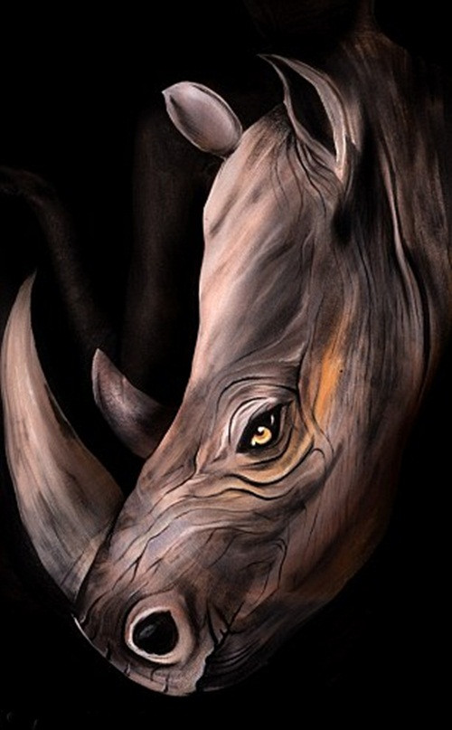 Loạt tác phẩm nghệ thuật từ cơ thể trần trụi của con người này do nữ nghệ sĩ người Đức, Gesine Marwedel, 29 tuổi sáng tạo. (Nguồn Dailymail)