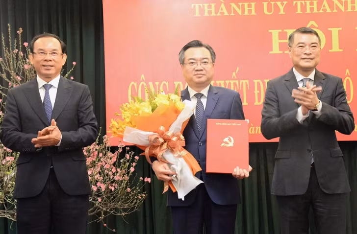 Ong Nguyen Thanh Nghi lam Pho Bi thu Thuong truc Thanh uy TP HCM