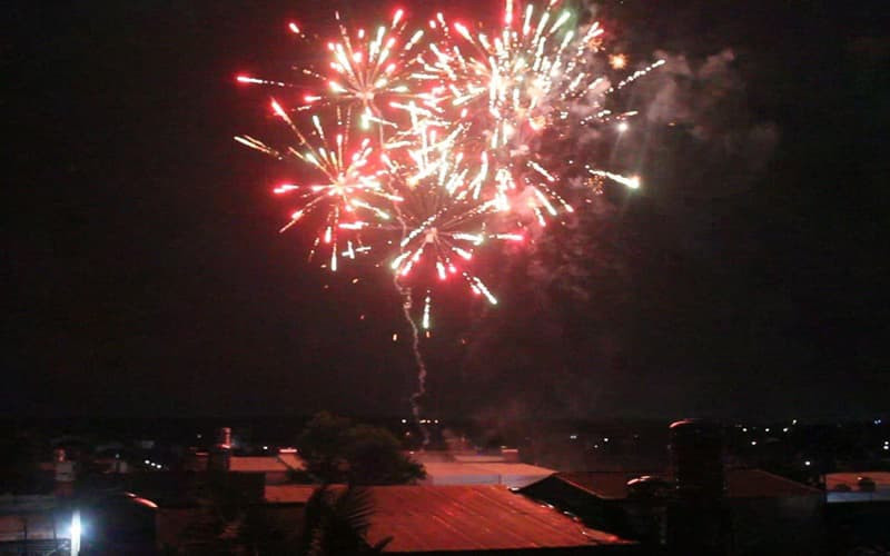 Tết Nguyên đán 2025: Người dân đốt pháo hoa thế nào để không bị phạt? Tet Nguyen dan 2025: Nguoi dan dot phao hoa the nao de khong bi phat?