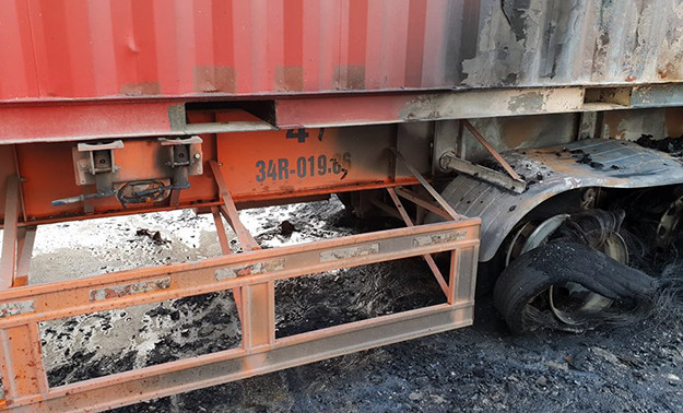 Trao đổi với PV Kiến Thức, Trung tá Nguyễn Đức Thắng - Đội phó Phụ trách Đội CSGT số 7 (Phòng CSGT, Công an TP Hà Nội) cho biết: Ngay khi xảy ra tai nạn đội đã cử cán bộ chiến sĩ có mặt tại hiện trường, hỗ trợ đưa người bị thương đi cấp cứu. Do địa bàn xảy ra tai nạn giáp danh quận Thanh Xuân và Cầu Giấy nên CSGT đã thông báo cho các lực lượng công an quận đến khám nghiệm hiện trường.