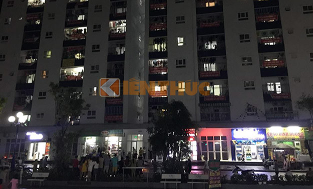 Cũng theo vị lãnh đạo Công an xã Cự Khê, hai cháu bé tử vong là Nguyễn Anh Thư (6 tuổi) và cháu Nguyễn Khánh Huy (8 tuổi). Một số nhân chứng cho hay, thời điểm phát hiện ra vụ việc, trên khuôn mặt người phụ nữ tỏ ra tỉnh táo.