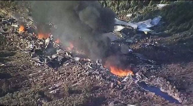 Hiện trường chiếc máy bay rơi. Ảnh bạn đọc Tiền Phong.