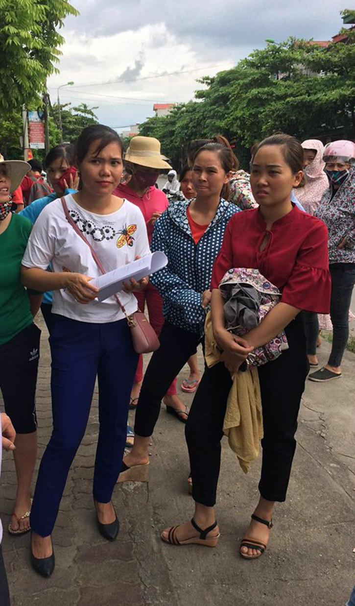 Niềm hy vọng có thể đứng trên bục giảng để tiếp tục cống hiến cho sự nghiệp "trồng người" của các cô giáo khối mầm non, Tiểu học, Trung học ở Thanh Oai giờ đây rất mong manh.