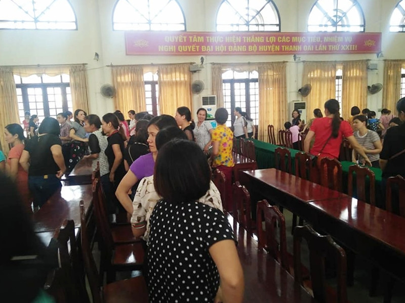 HN: 450 giao vien hop dong huyen Thanh Oai nguy co mat viec... keu cuu-Hinh-2