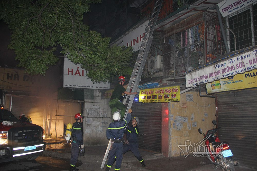 HN: Khu tap the chay lon, nhieu nguoi mac ket-Hinh-3