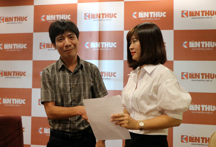 Giao Pho TBT Nguyen Thi Mai Huong phu trach Bao dien tu Kien Thuc thay ong Nguyen Minh Quang