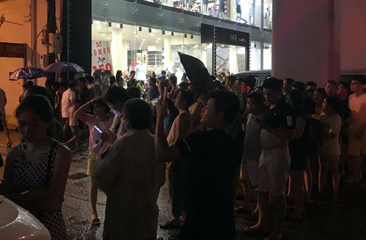 Trao đổi với PV, Trung tá Đỗ Ngọc Tuấn - Phó trưởng phòng Cảnh sát PCCC số 9 cho biết, nguyên nhân vụ cháy là do chập điện, rất may đám cháy nhỏ và được lực lượng dập tắt ngay sau đó.