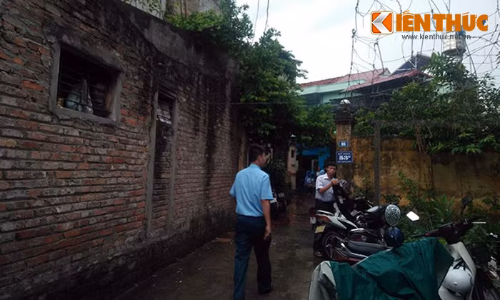 Ngõ nhỏ dẫn vào nhà phi công Khuất Mạnh Trí.