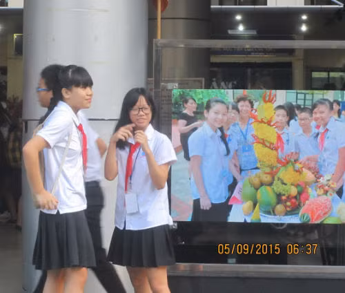 Phu huynh day som dua con di du le khai giang nam hoc moi-Hinh-11