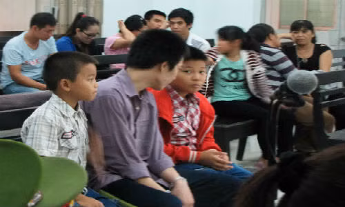 Chet lang vi con re hiep dam chau ruot-Hinh-2