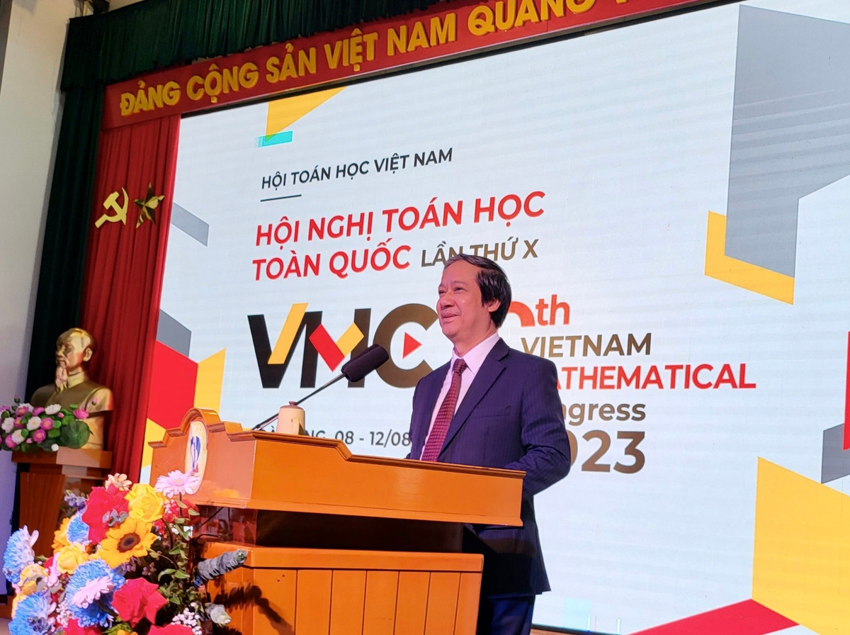 Bo truong Nguyen Kim Son: Toan hoc “can mot phen doi moi”