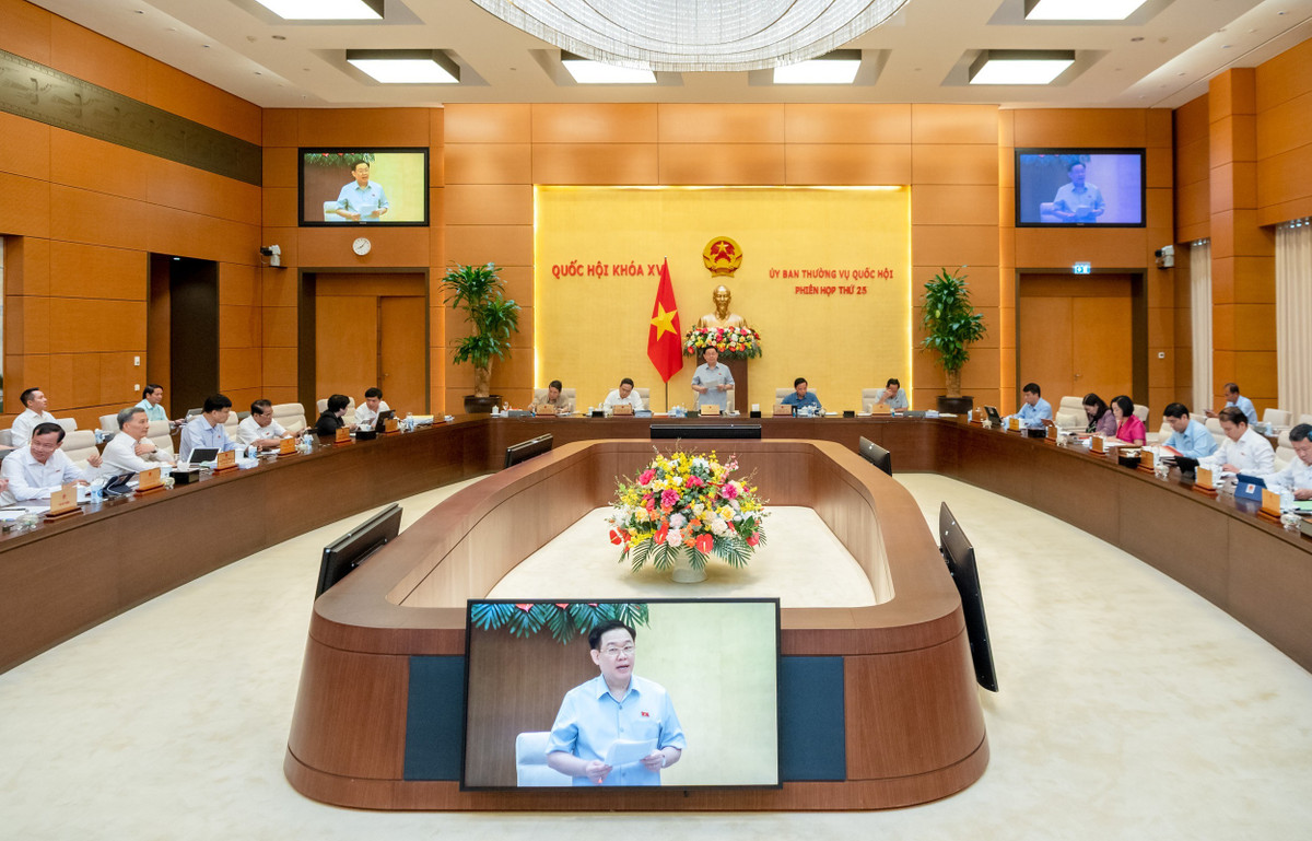 Ủy ban Thường vụ Quốc hội cho ý kiến nhiều dự án luật quan trọng - Hình 2 Uy ban Thuong vu Quoc hoi cho y kien nhieu du an luat quan trong-Hinh-2