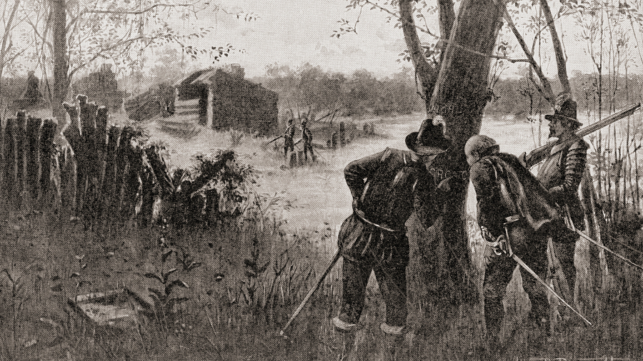 Năm 1584, thực dân Anh thành lập thuộc địa Roanoke trên đảo Roanoke, ngoài khơi bang Bắc Carolina ngày nay, với nỗ lực định cư lâu dài tại Bắc Mỹ.