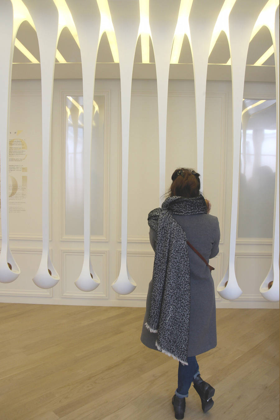 Với sự kết hợp độc đáo giữa nghệ thuật và công nghệ, Scent Drops không chỉ mở ra những cánh cửa mới cho ngành công nghiệp nước hoa mà còn mang đến cho chúng ta những trải nghiệm không thể nào quên.