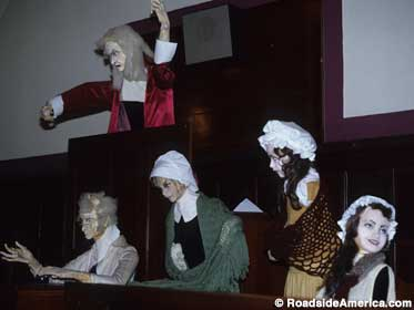 Nhà tâm lý học Linnda Caporael cho rằng hiện tượng phù thủy có thể do nhiễm nấm cựa gà gây ảo giác.