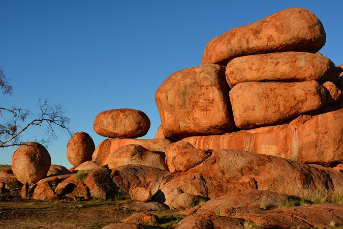 Để trải nghiệm tốt nhất, du khách nên đến vào các tháng mát mẻ như tháng 5 đến tháng 8.
