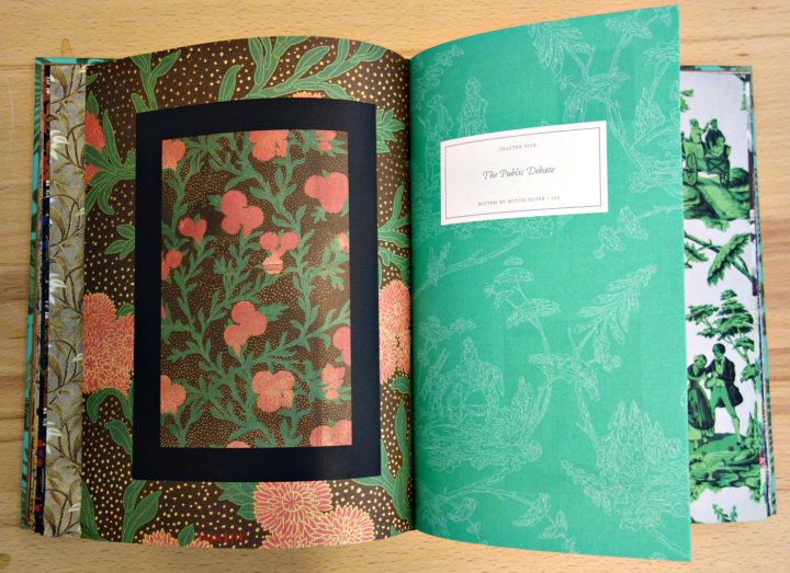 Người ta tin rằng việc tiếp xúc với các trang sách có thể gây ra các biến chứng sức khỏe nghiêm trọng như bệnh tật, vấn đề hô hấp, hoặc thậm chí tử vong.