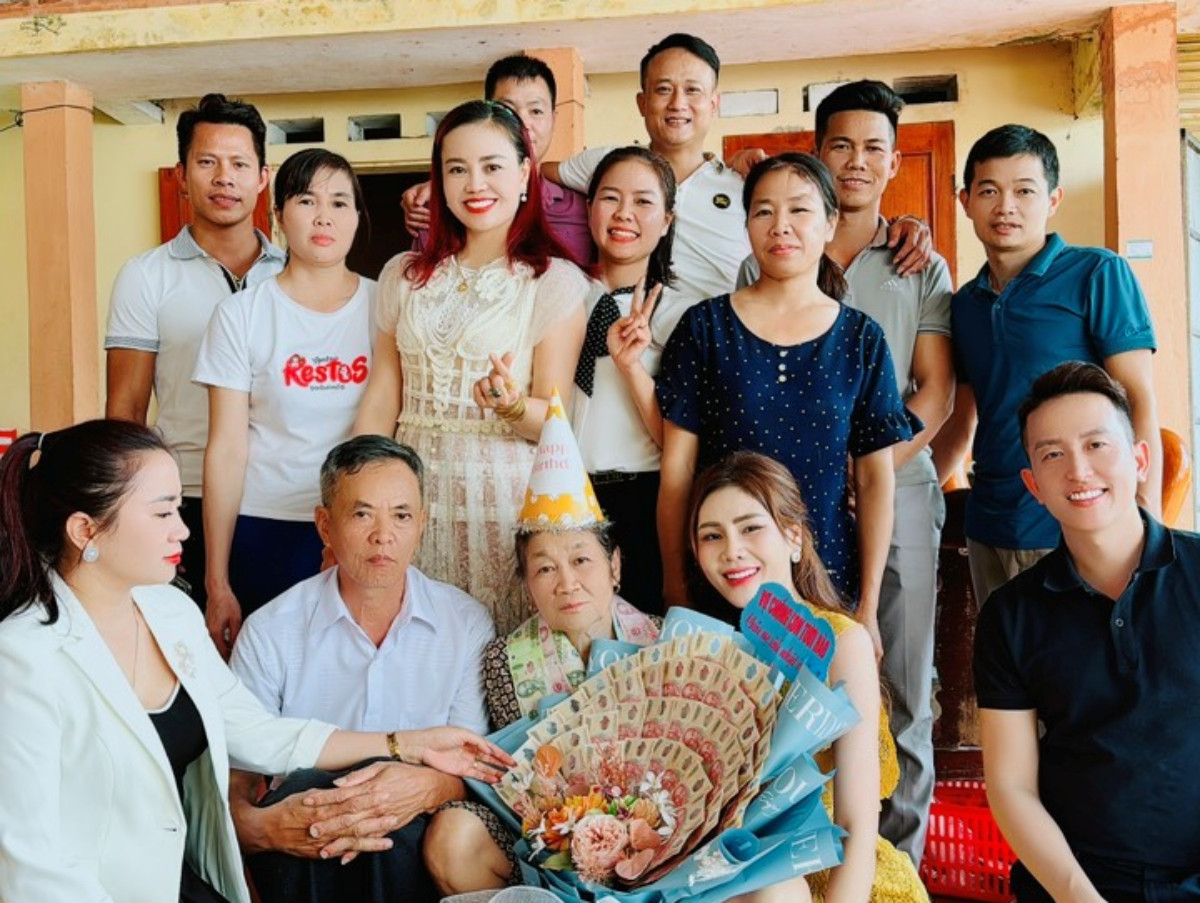 7 chang re ‘vang muoi’, phu viec dong ang, thay nhau cham soc bo vo-Hinh-4