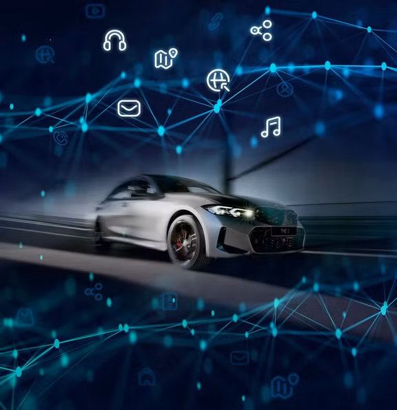 3. Công nghệ chẩn đoán từ xa và kính thông minh: BMW giới thiệu dịch vụ tư vấn từ xa và xe tự chẩn đoán.