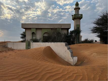 Tuy nhiên, các nhà khoa học khuyến cáo du khách nên thăm ngôi làng vào ban ngày và tránh đi một mình vào ban đêm để đảm bảo an toàn.