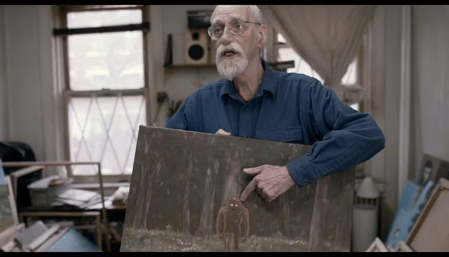 Ông Huggins vẫn sống cùng vợ cũ và đã có trải nghiệm tiếp xúc với những đứa con ngoài hành tinh.