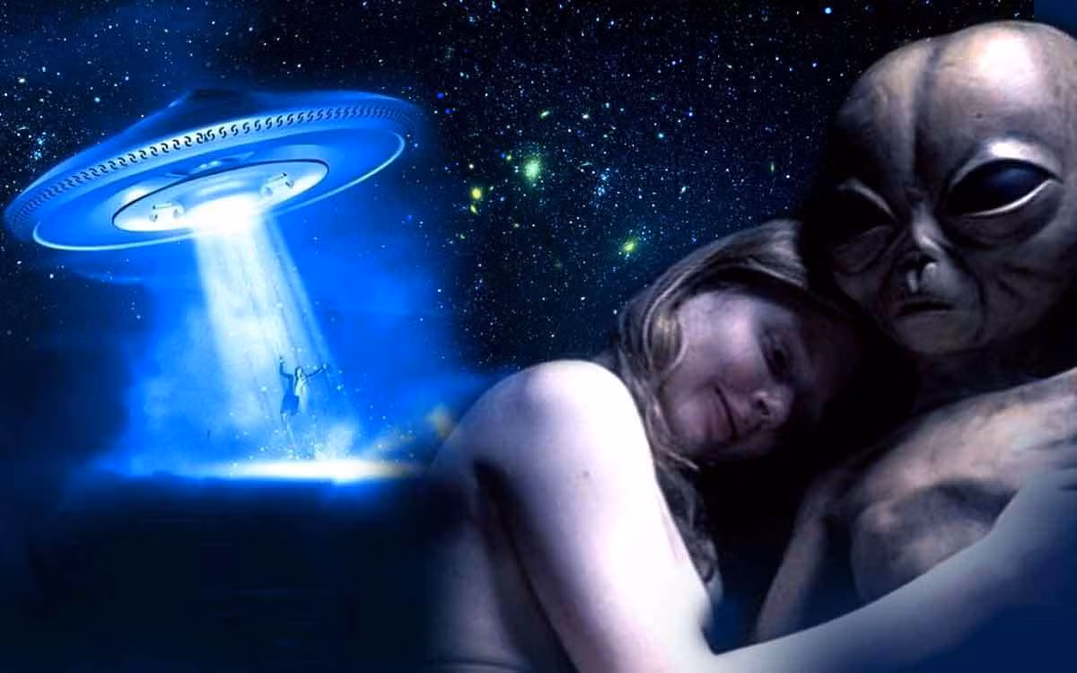 Ông cũng nhớ lại những trải nghiệm lạ sau đó, bao gồm việc thấy mình đang lơ lửng trên giường và một phụ nữ ngoài hành tinh cao khoảng 3m ôm eo ông.