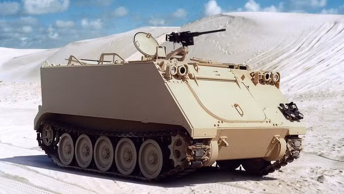 Không thể phủ nhận vai trò tuyệt vời của những chiếc xe bọc thép nhỏ nhắn nhưng nhanh nhẹn của M113 và độ hữu dụng của chúng trên chiến trường. Được ra đời từ năm 1960 những chiếc xe bọc thép M113 đã theo đoàn quân viễn chinh của Mỹ trên khắp các lục địa.