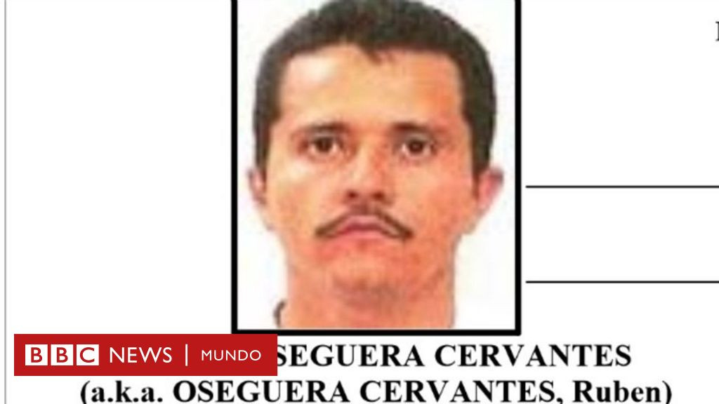 Sinh năm 1966 tại Naranjo de Chila, Mexico, ông trùm Nemesio bị bắt giữ ở Mỹ vào thập niên 1980 với tội danh mua bán ma túy. Sau khi mãn hạn tù, y trở về Mexico.