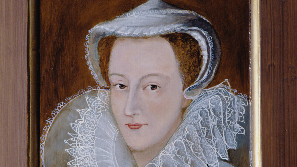 Mary Stuart (1542 - 1587) trở thành Nữ hoàng Scotland từ khi mới 6 ngày tuổi. Sở dĩ bà trở thành người đứng đầu đất nước khi còn nhỏ tuổi như vậy là vì vua cha đột ngột qua đời vì một căn bệnh bí ẩn.
