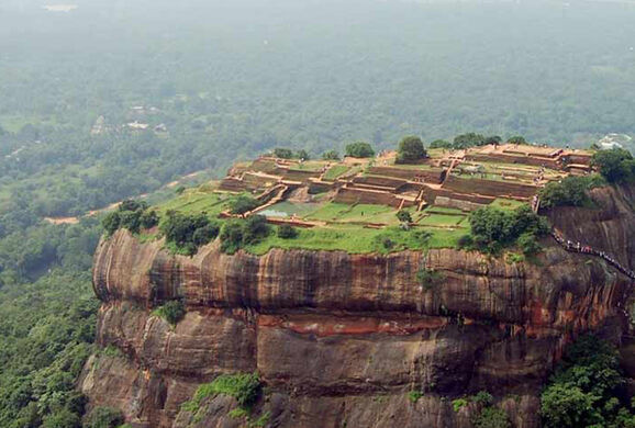 Ngày nay, Sigiriya là điểm đến quan trọng đối với các khảo cổ muốn tìm hiểu và nghiên cứu kiến trúc và cuộc sống của con người thời xưa.