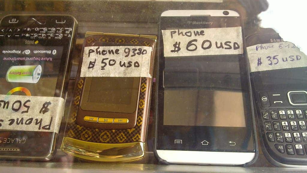 Tuy nhiên, trên thực tế, những thiết bị công nghệ đạo nhái này không hỗ trợ 5G mà chỉ hiện thị logo 5G để đánh lừa người tiêu dùng.