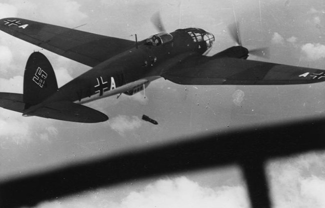 Hitler và các quan chức Đức quốc xã hy vọng các phi công thuộc "Echelon số 5" sẽ giữ vững tinh thần sẵn sàng hy sinh vì Tổ quốc để đánh bại Liên Xô.