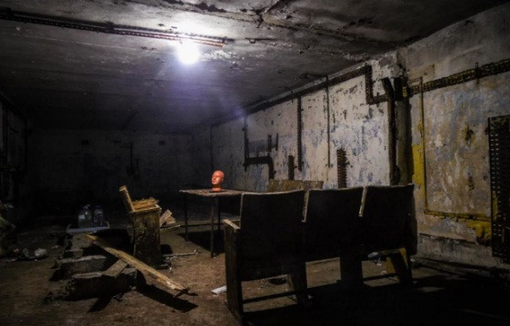 Sau khi giai đoạn Chiến tranh Lạnh kết thúc, hầm silo trở nên hoang tàn, ẩm mốc và bụi bặm.