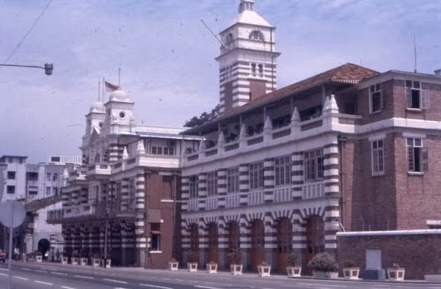 Đường phố Singapore hiện đại và sạch - đẹp những năm 1970.