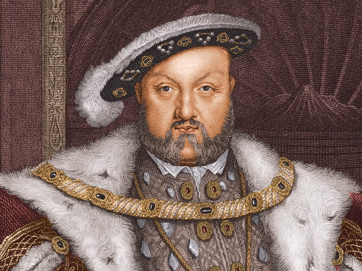  Ông hoàng có nhiều hoàng hậu nhất nước Anh là Vua Henry VIII. Ông lên ngôi báu sau khi vua cha Henry VII qua đời. Lễ đăng quang của ông diễn ra vào ngày 24/6/1509. Khi ấy, ông 17 tuổi.